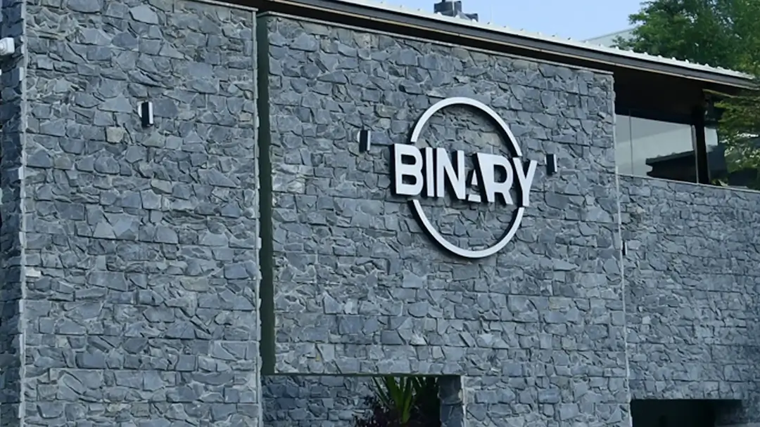 Binary Etania Club Entrance